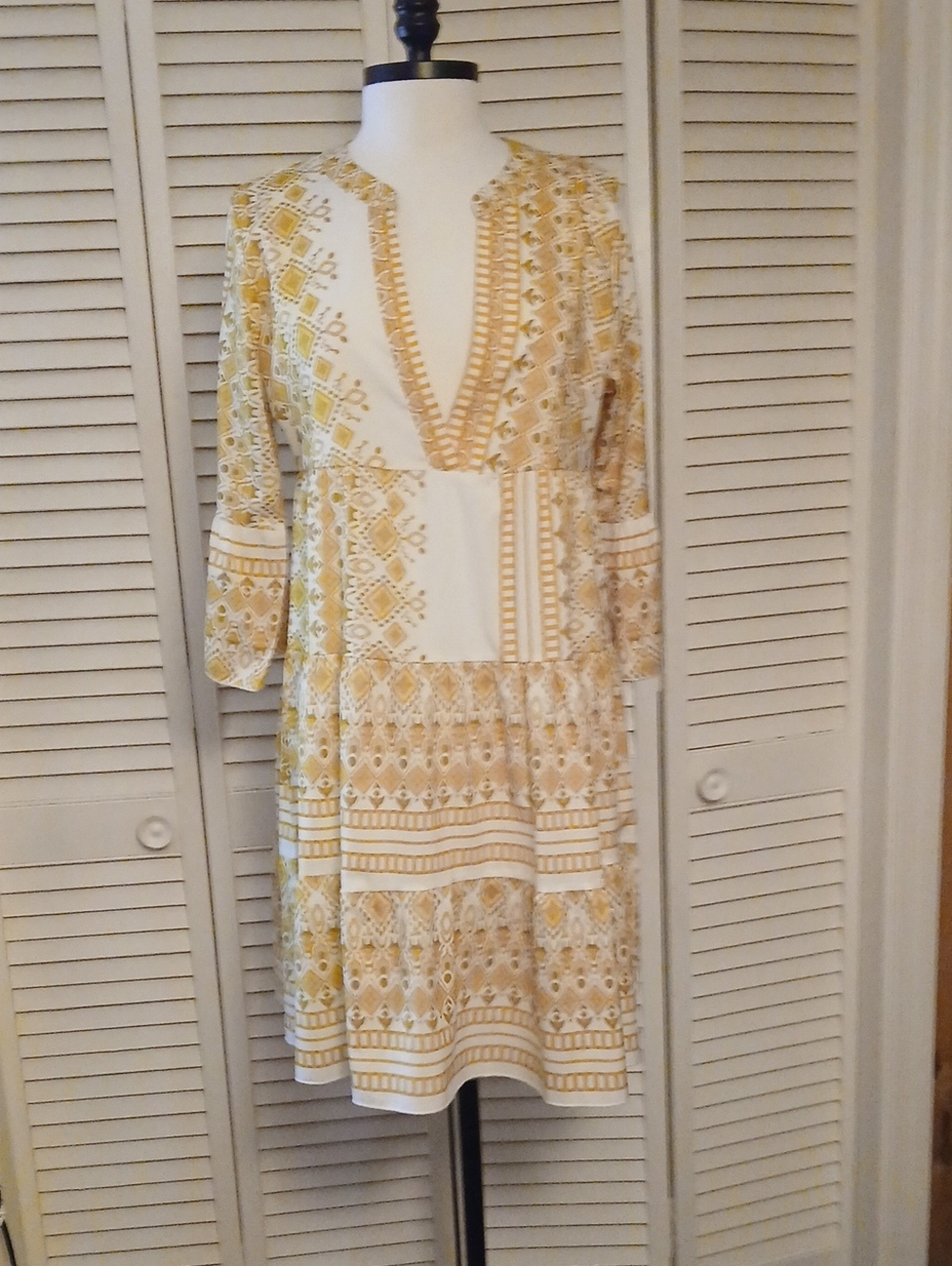 Source Unknown White and Mustard Patterned Long Sleeve Dress